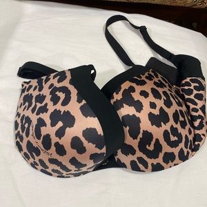Victoria’s Secret Push-up animal print bra 32DD